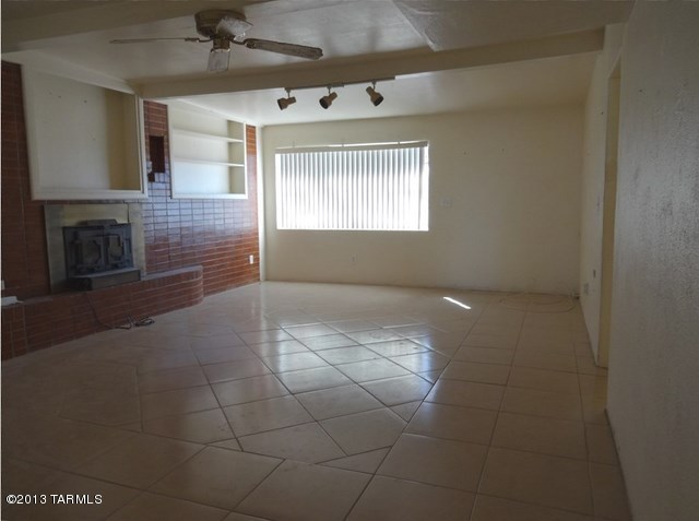 1427 East Alvord Road Tucson, AZ 85706 - Photo 5 of 21