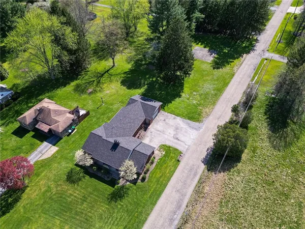 $347,500 | 925 North Keel Ridge Road, Hermitage, PA 16148
