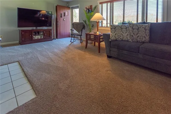 $347,500 | 925 North Keel Ridge Road, Hermitage, PA 16148