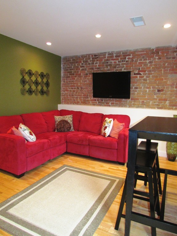 762 East 6th Street, Unit 2 Boston, MA 02127 - Photo 6 of 12