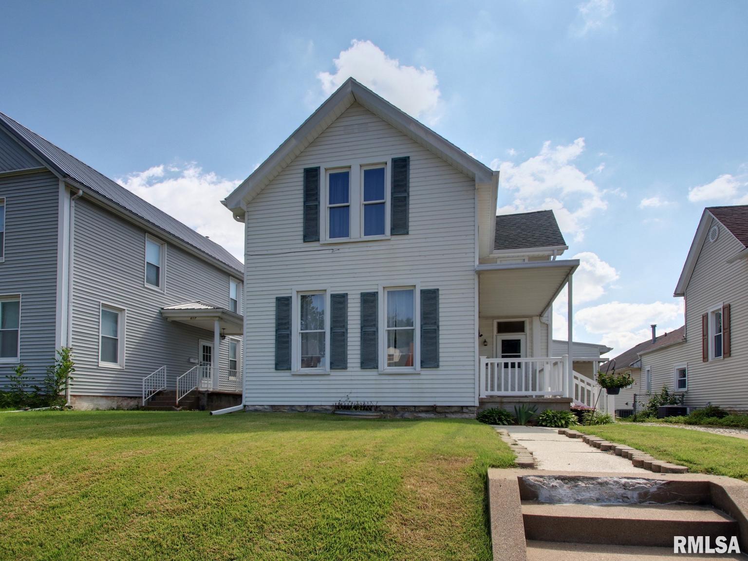 621 South 17th Street Quincy, IL 62301 - Photo 1 of 29