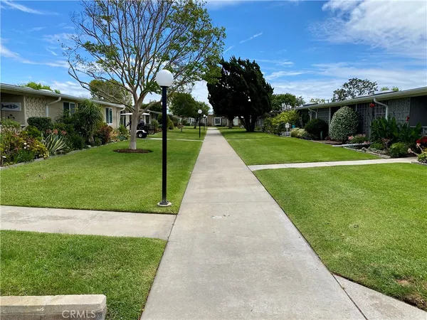 $405,000 | 13210 Seaview Lane, Seal Beach, CA 90740
