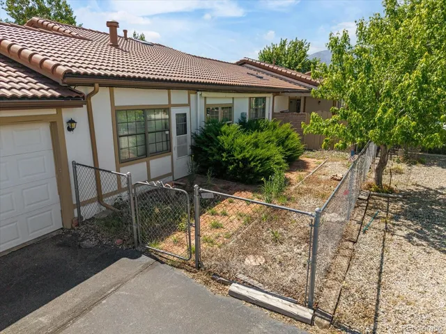 an empty room with closet