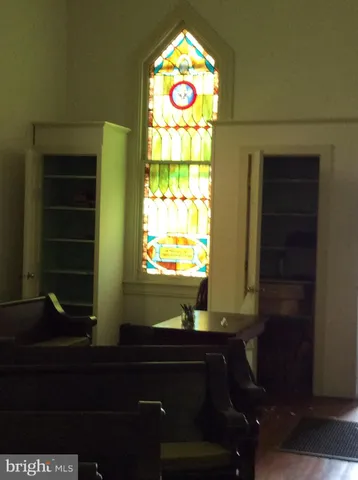 a room with window and window