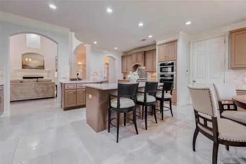 $900,000 | 1110 Lake Grayson Drive, Katy, TX 77494