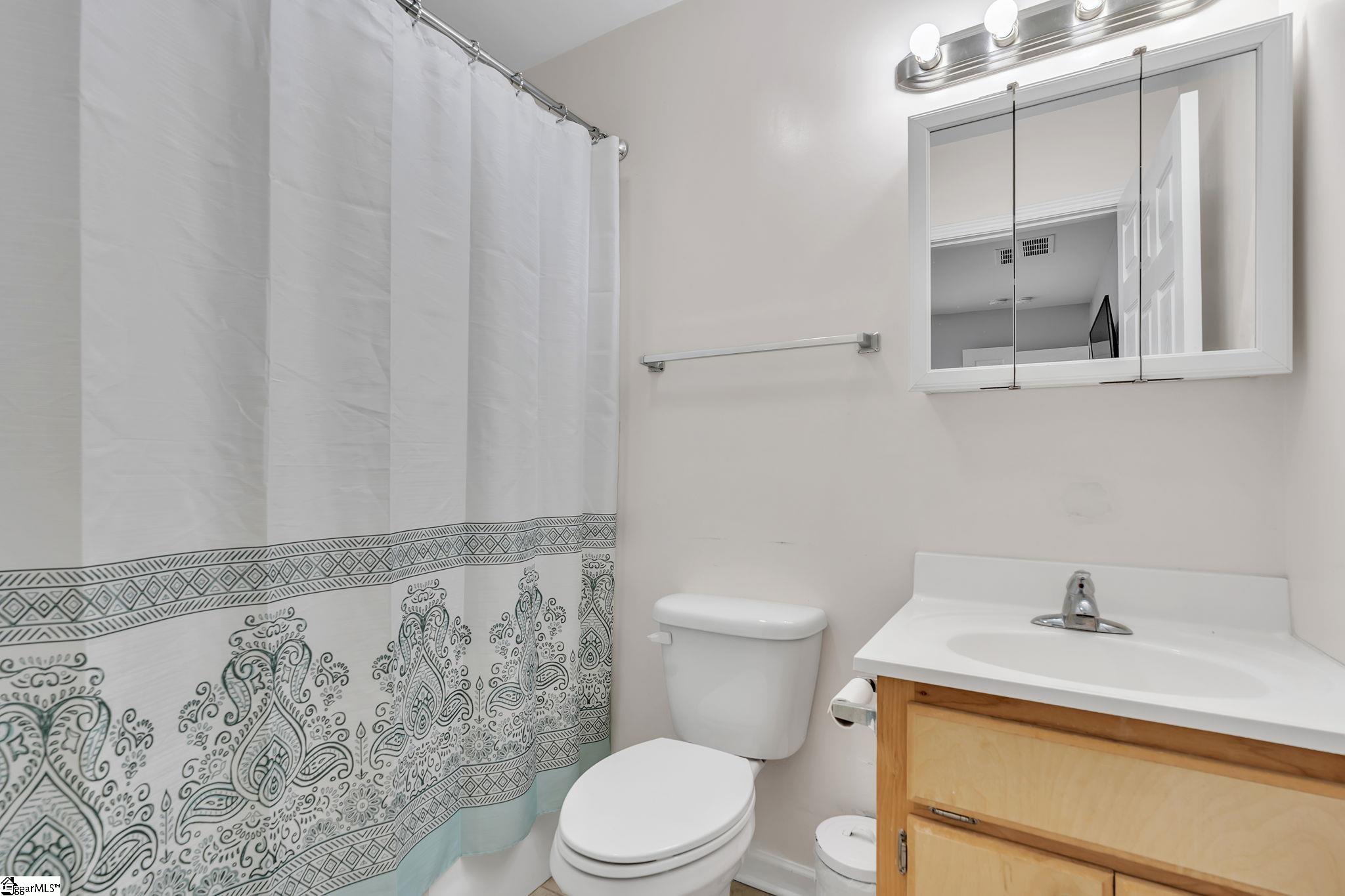 624 Ruddy Creek Circle Greer, SC 29651 - Photo 12 of 27