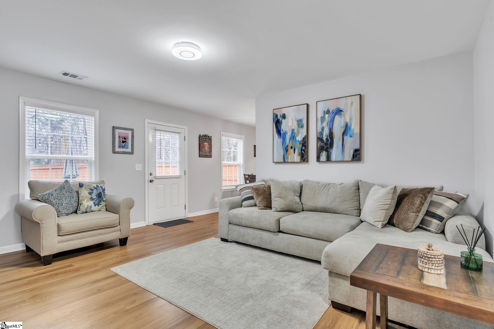 624 Ruddy Creek Circle Greer, SC 29651 - Photo 4 of 27