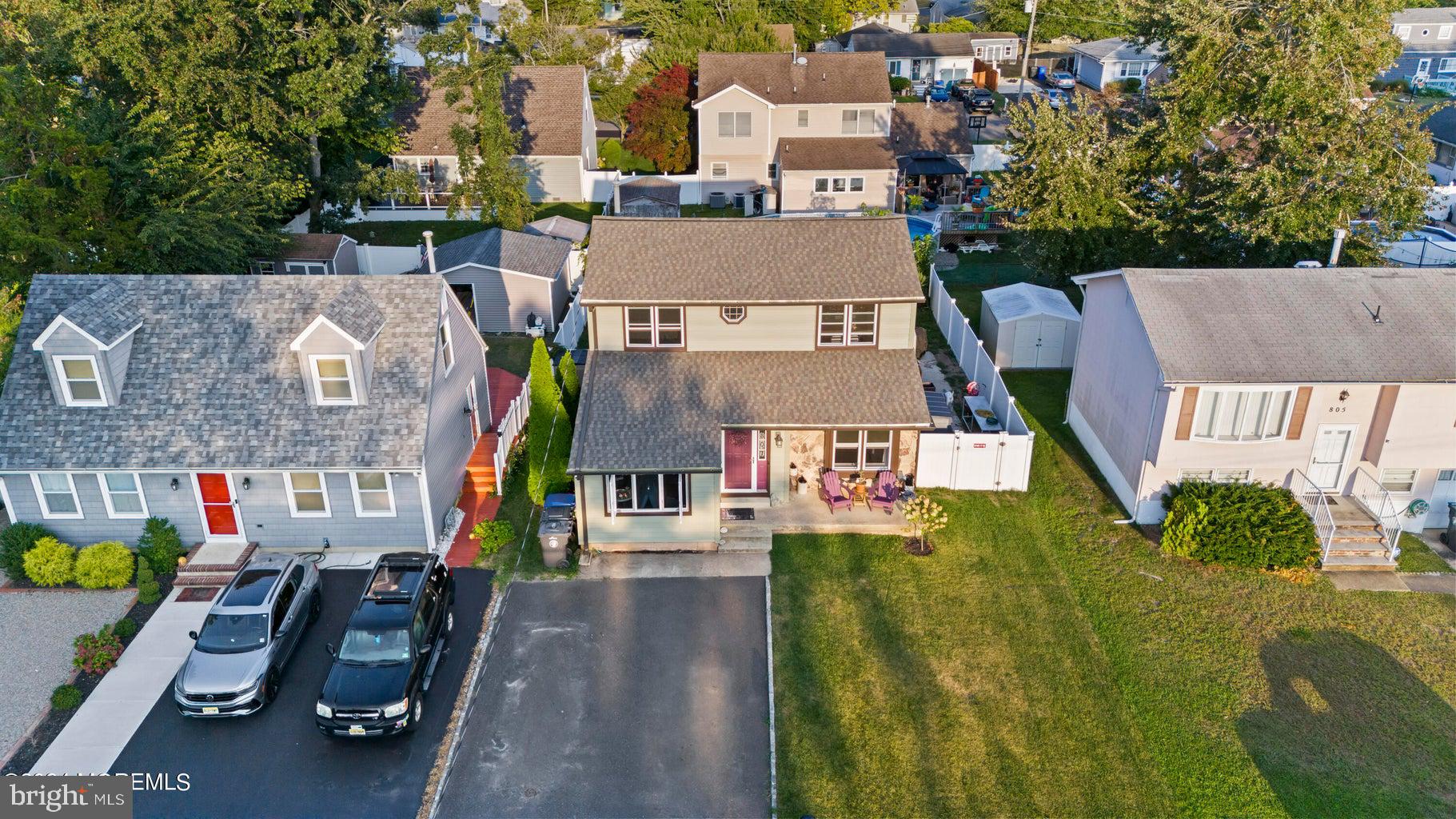 807 Willow Road Toms River, NJ 08753 - Photo 2 of 25 Gallery Image 2