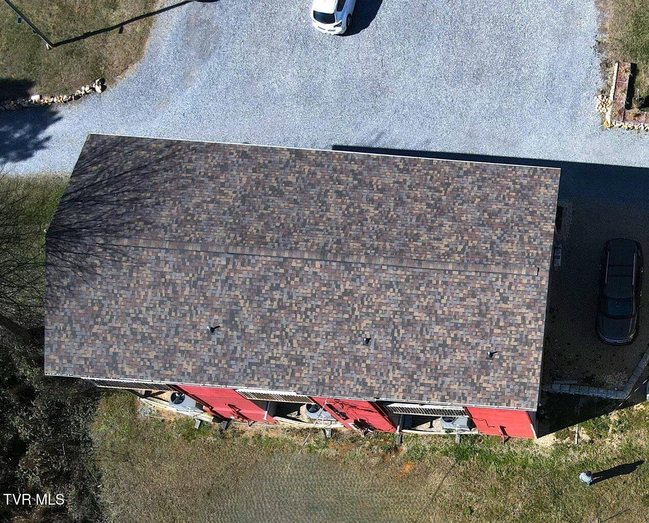 2482 Elk Way Newport, TN 37821 - Photo 2 of 36 3