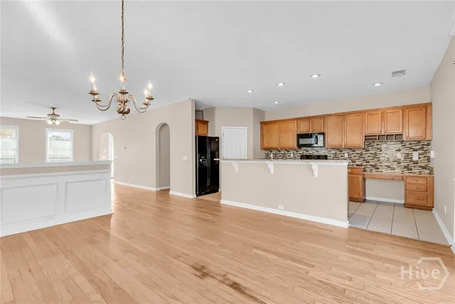 $2,200 | 16 Bushwood Drive, Savannah, GA 31407