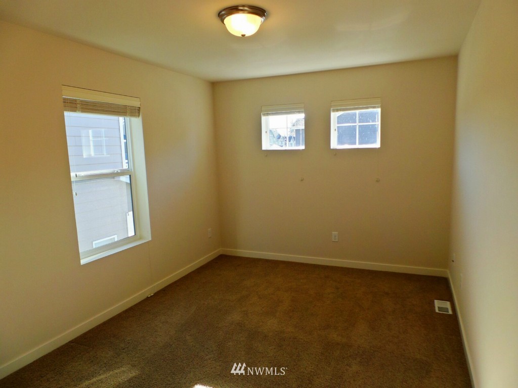 3505 223rd Place Southeast Bothell, WA 98021 - Photo 18 of 22