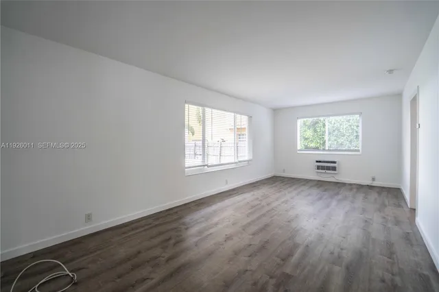 $3,000 | 1750 South Treasure Drive, Unit 1, North Bay Village, FL 33141