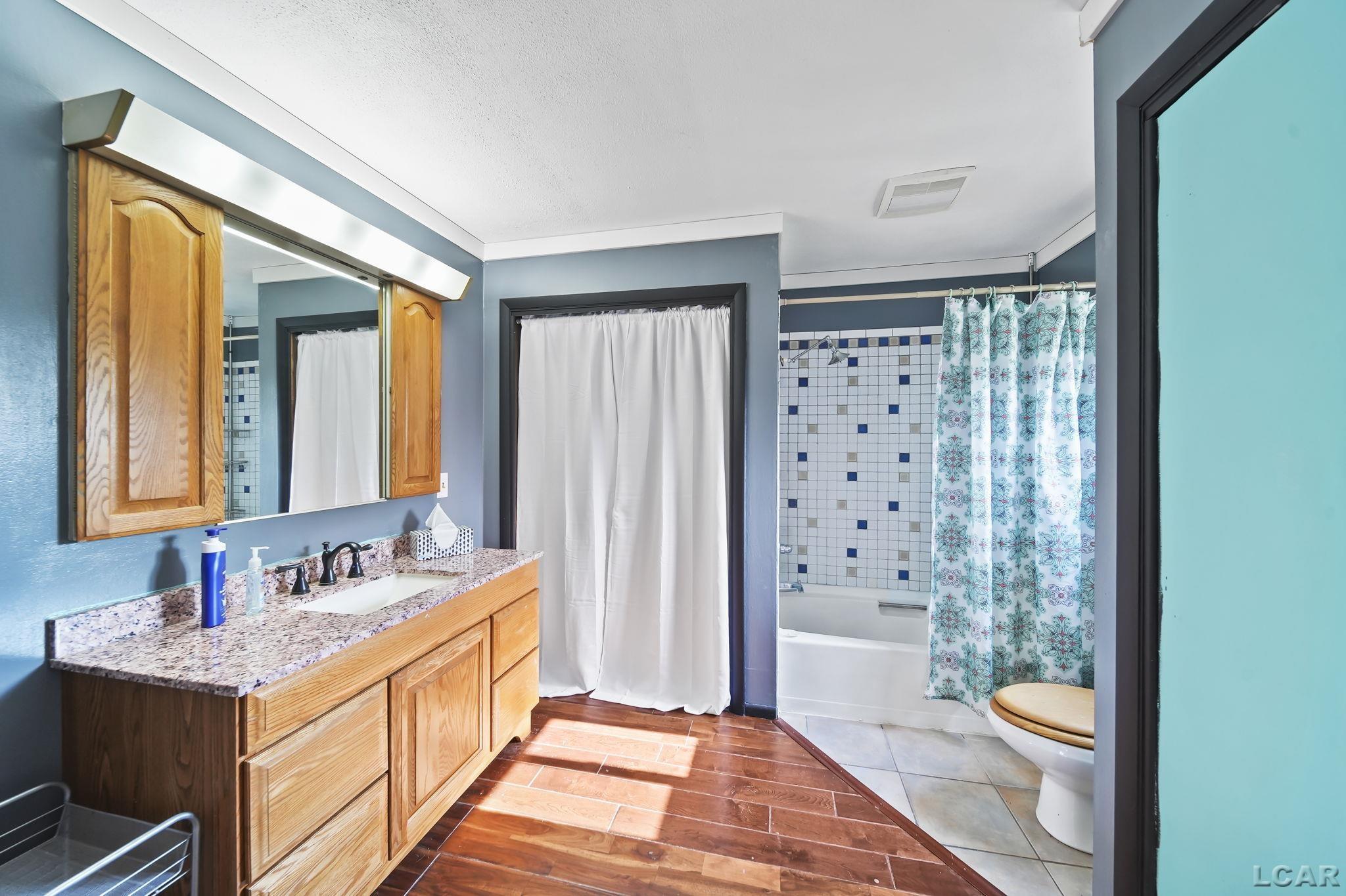17635 Manitou Beach Road Addison, MI 49220 - Photo 28 of 69 50155639-a9d487f4-78b9-4c09-9a76-98de609a1217.JPG