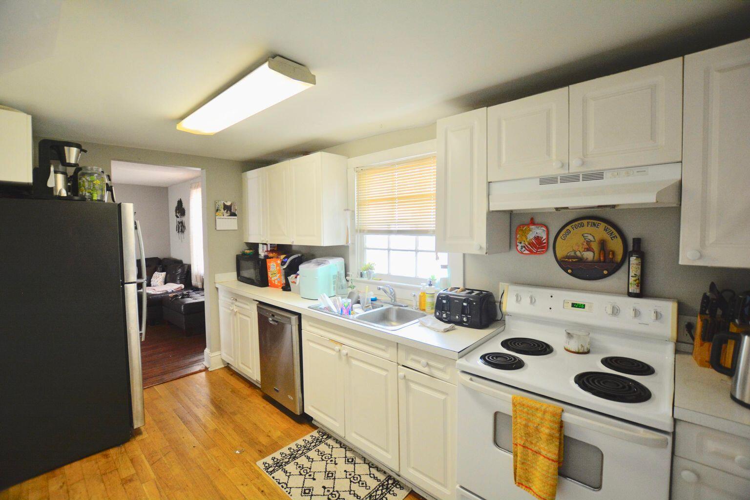 242 Rutledge Avenue, Unit A & B Charleston, SC 29403 - Photo 5 of 5 242 Rutledge 4