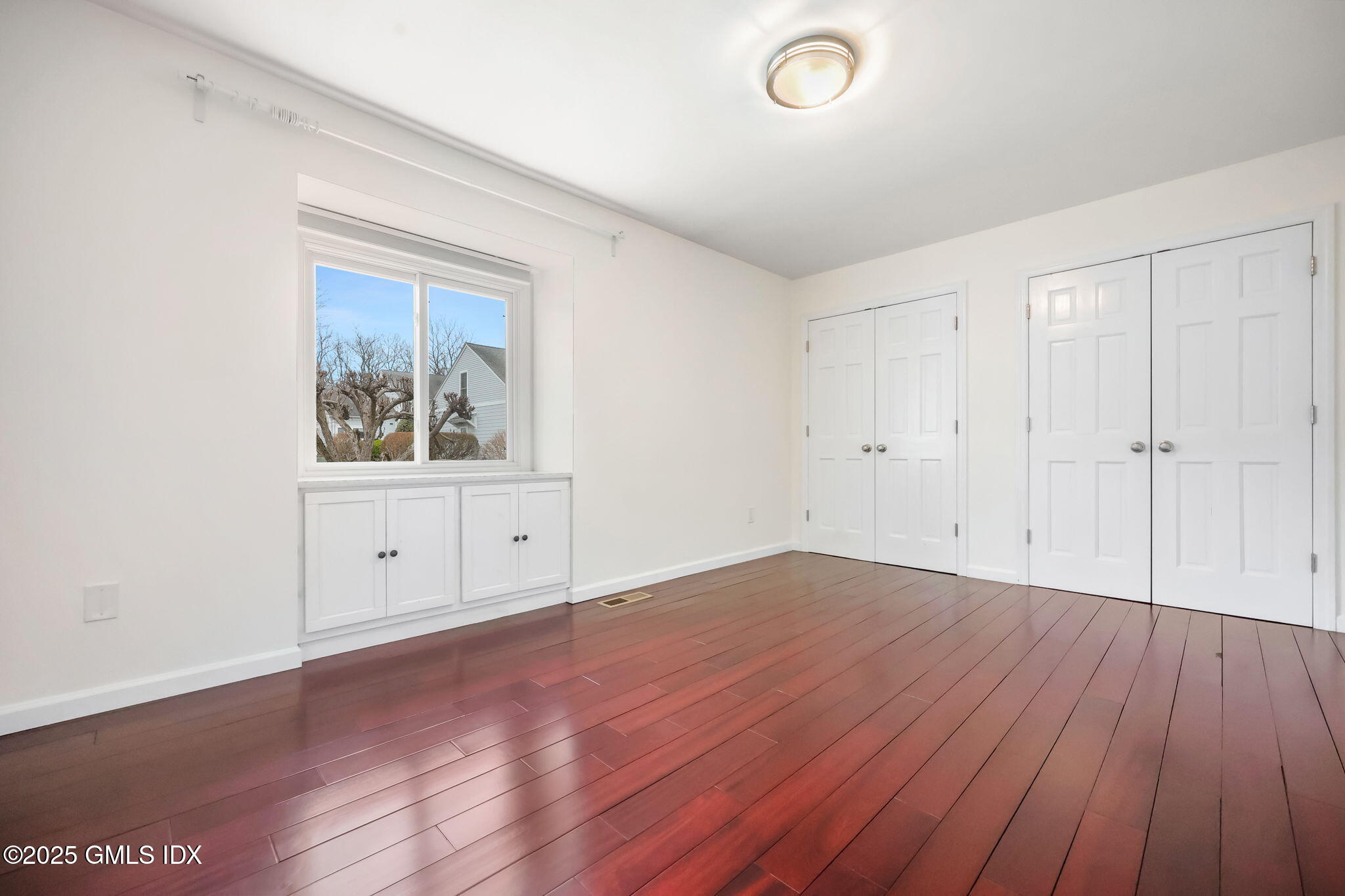 79 Silo Circle Riverside, CT 06878 - Photo 23 of 42 Second Bedroom