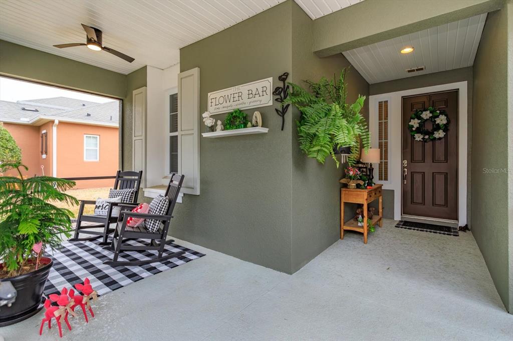 152 Balmy Coast Road Groveland, FL 34736 - Photo 4 of 36