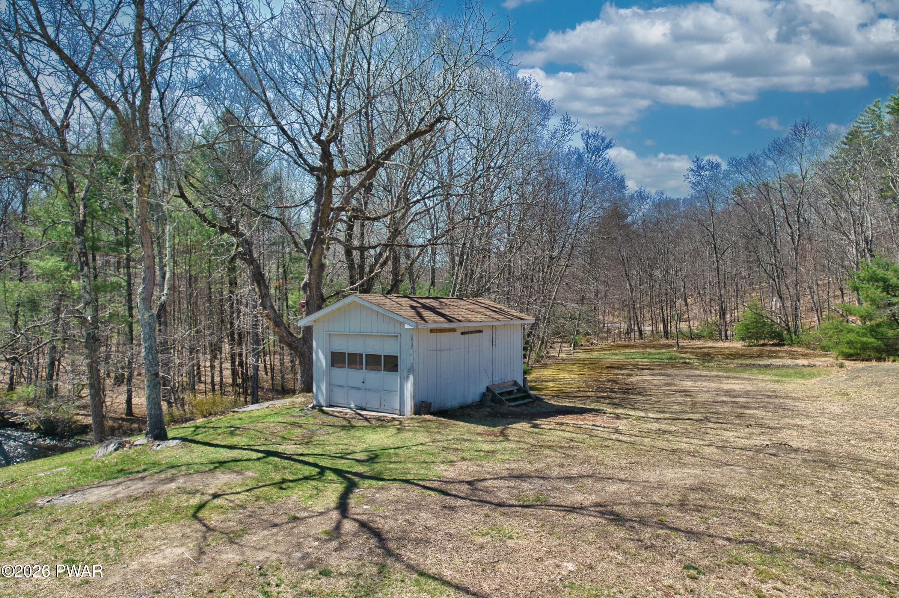 130 Log And Twig Road Dingmans Ferry, PA 18328 - Photo 40 of 41
