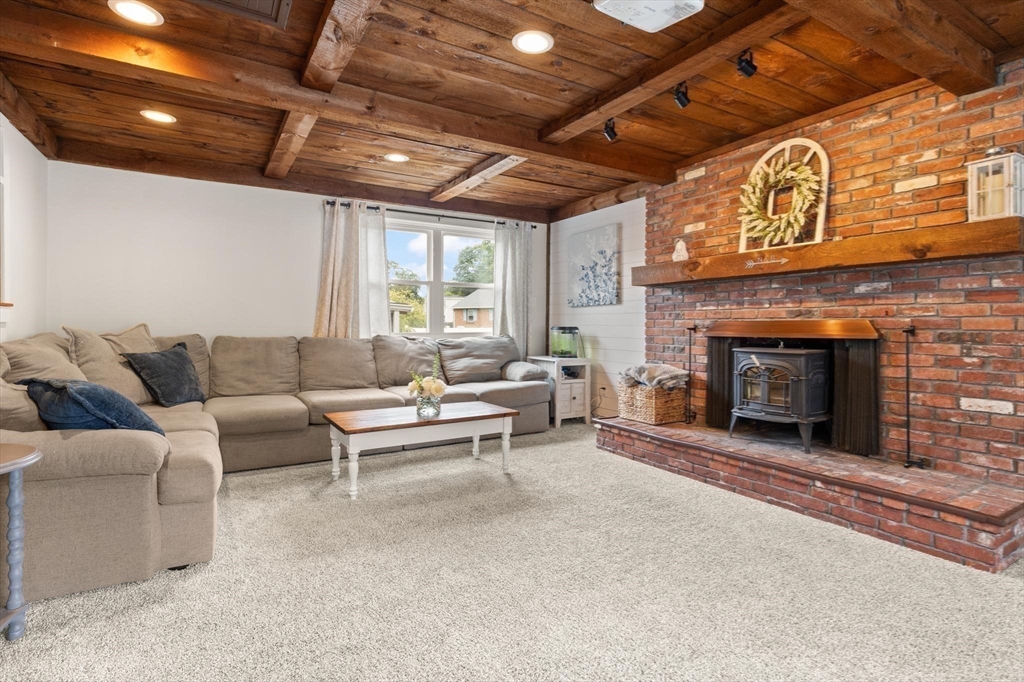 11 Old Farm Road Beverly, MA 01915 - Photo 13 of 41 Gallery Image 13