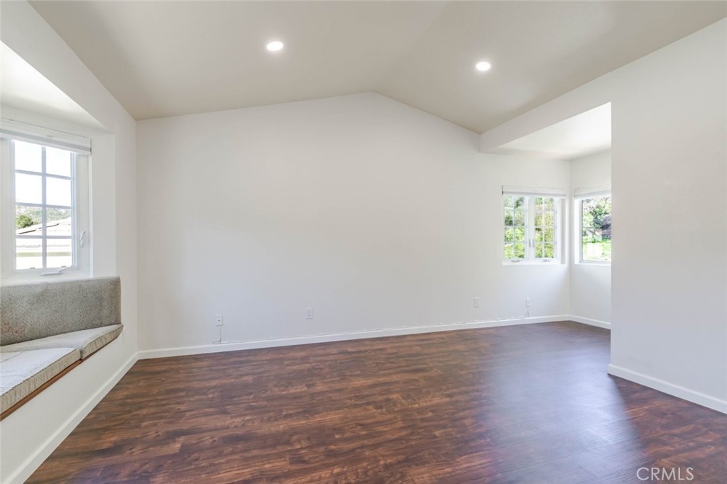 31256 Quail Valley Road Castaic, CA 91384 - Photo 15 of 27