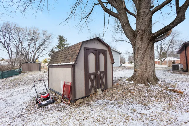 $249,000 | 1939 West 74th Street, Indianapolis, IN 46260