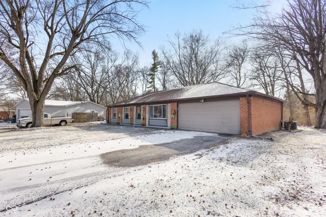 $249,000 | 1939 West 74th Street, Indianapolis, IN 46260