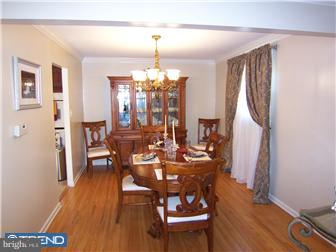 74 Albemarle Road Hamilton Square, NJ 08690 - Photo 4 of 12