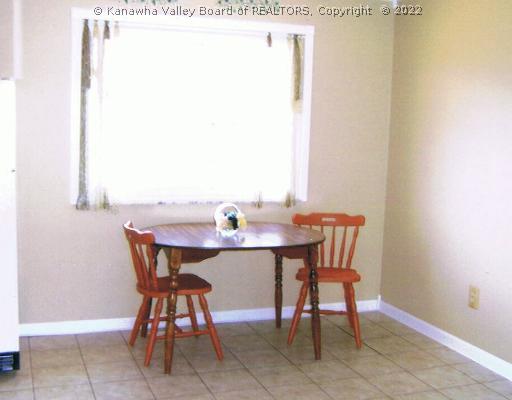 617 Clearview Heights Road Charleston, WV 25312 - Photo 6 of 8 Dining Room.