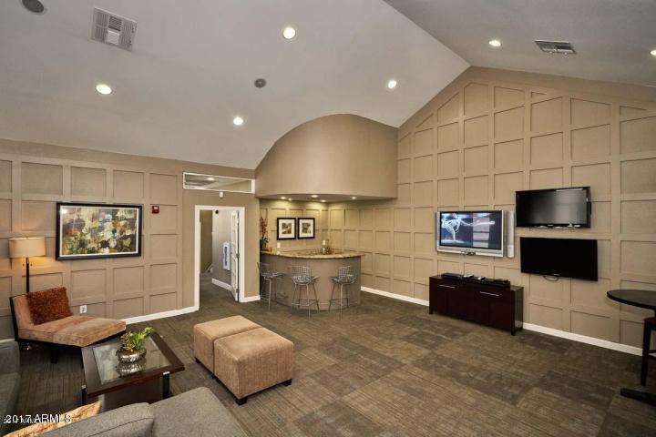 909 East Camelback Road, Unit 3020 Phoenix, AZ 85014 - Photo 12 of 22 Clubhouse