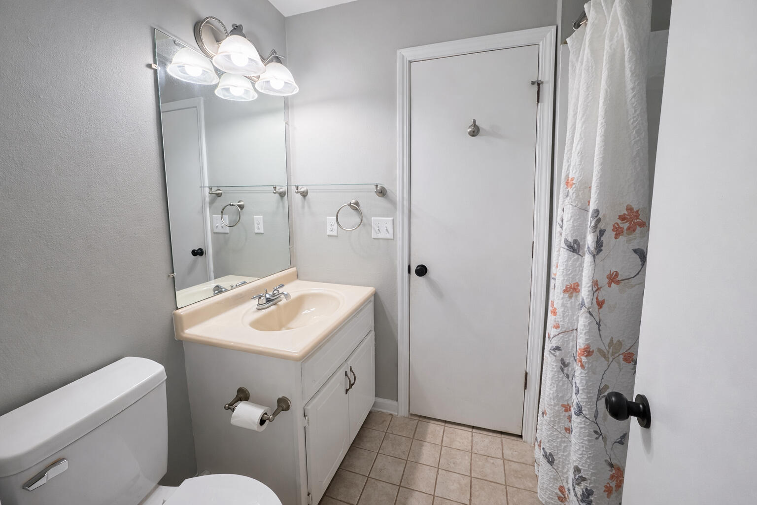 108 Beacons Bend Road Crestview, FL 32536 - Photo 15 of 20 Bathroom 2