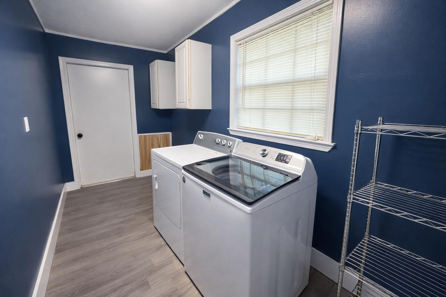 108 Beacons Bend Road Crestview, FL 32536 - Photo 18 of 20 Oversized LAUNDRY