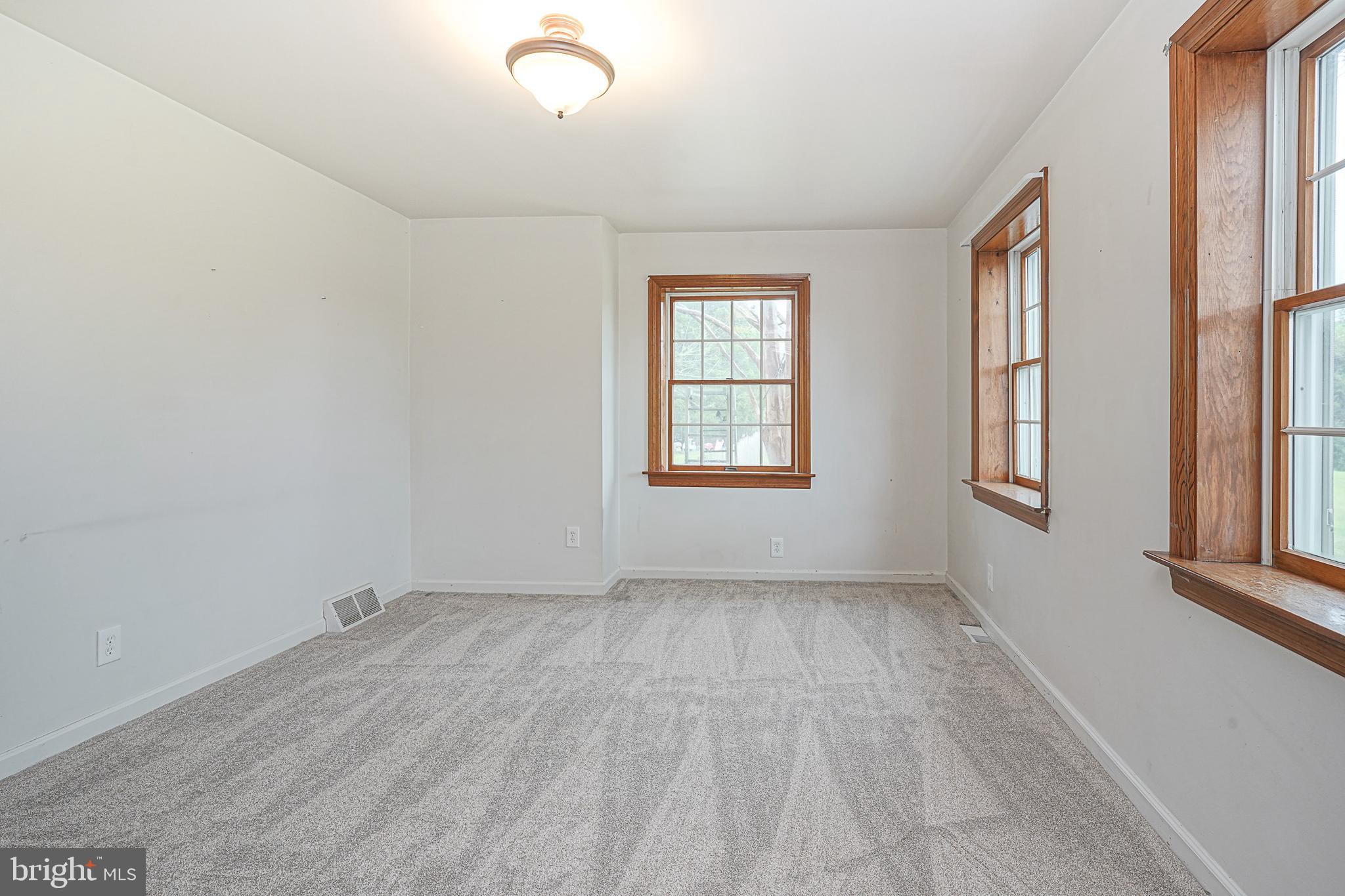 298 Jessups Mill Road Clarksboro, NJ 08020 - Photo 9 of 41 Gallery Image 9