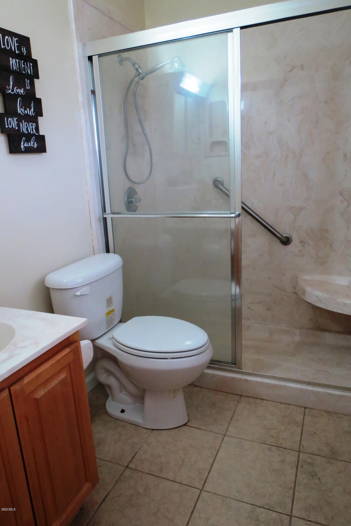 6025 Wildwood Road Moss Point, MS 39562 - Photo 18 of 28 IMG_8626