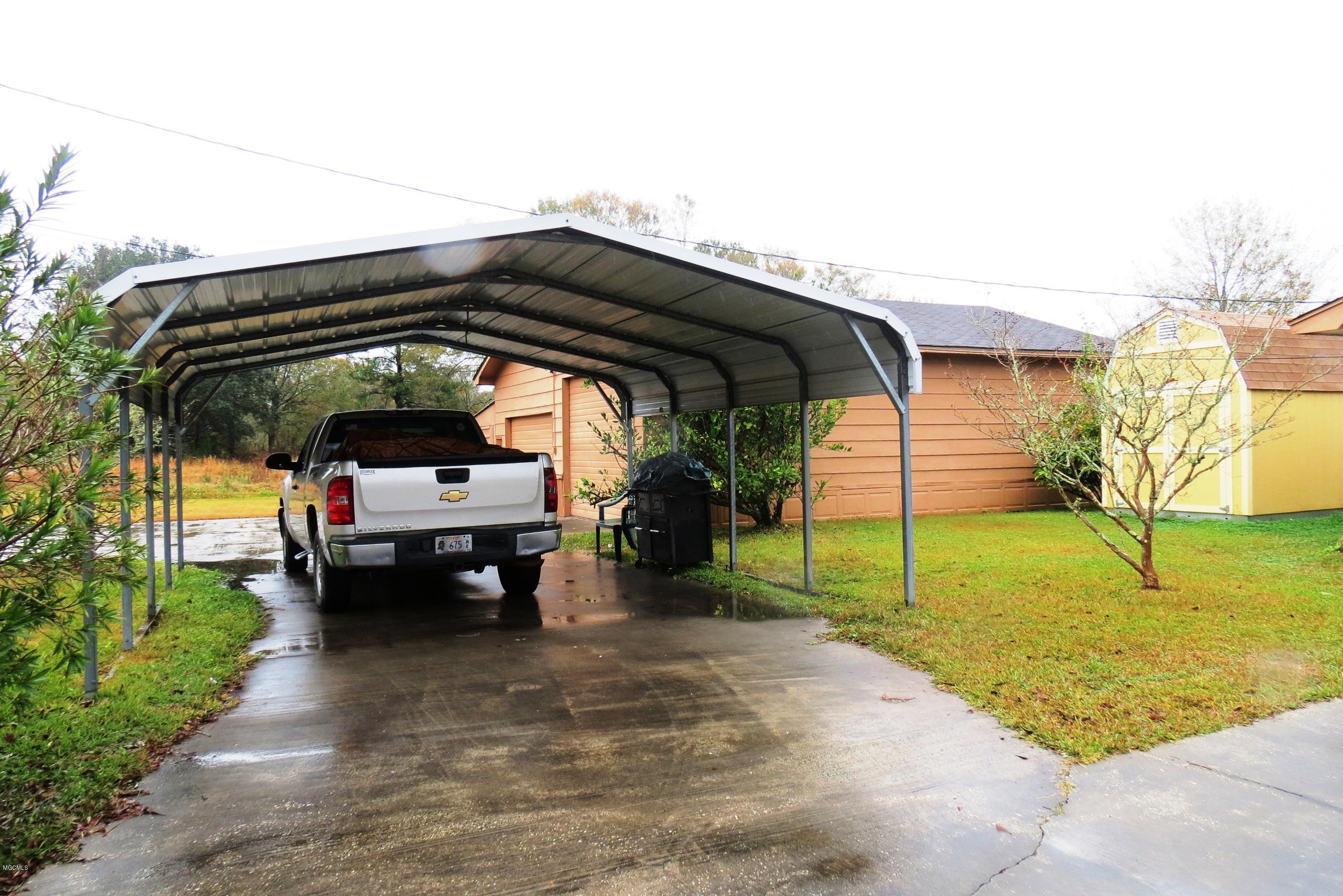 6025 Wildwood Road Moss Point, MS 39562 - Photo 20 of 28 IMG_8570