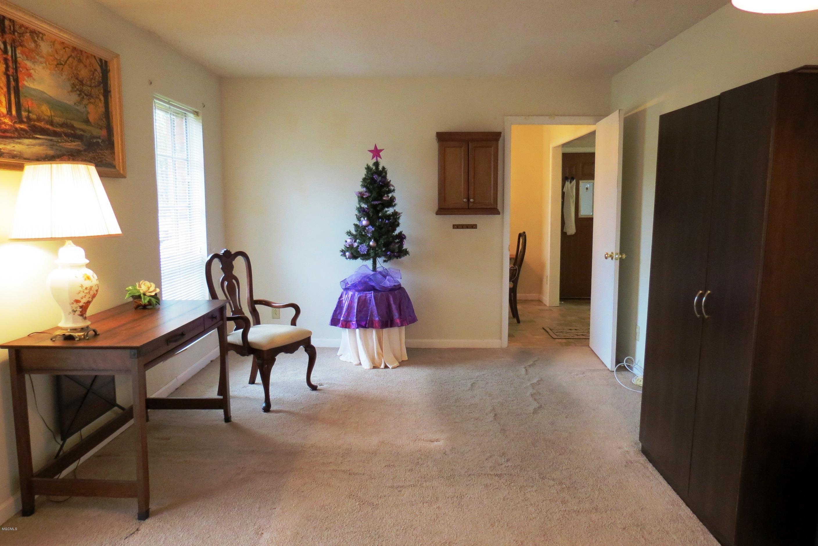 6025 Wildwood Road Moss Point, MS 39562 - Photo 3 of 28 IMG_8589