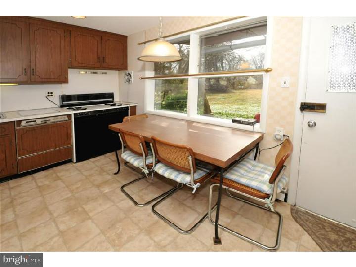 933 Crosswicks Road Rydal, PA 19046 - Photo 7 of 19 Kitchen