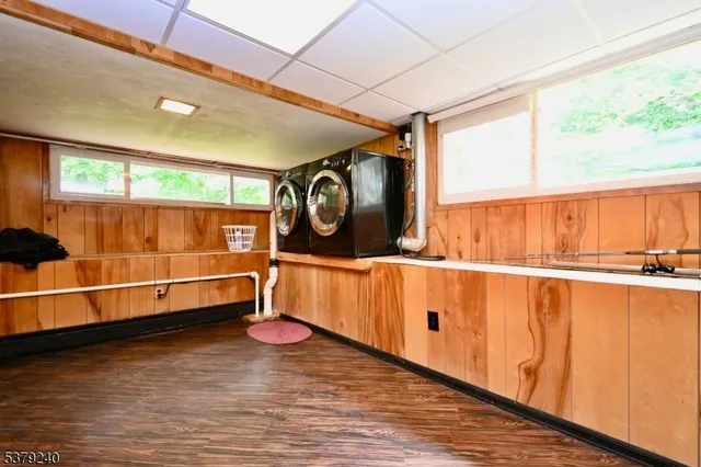 $359,900 | 221 South Maryland Avenue, Lake Hopatcong, NJ 07849