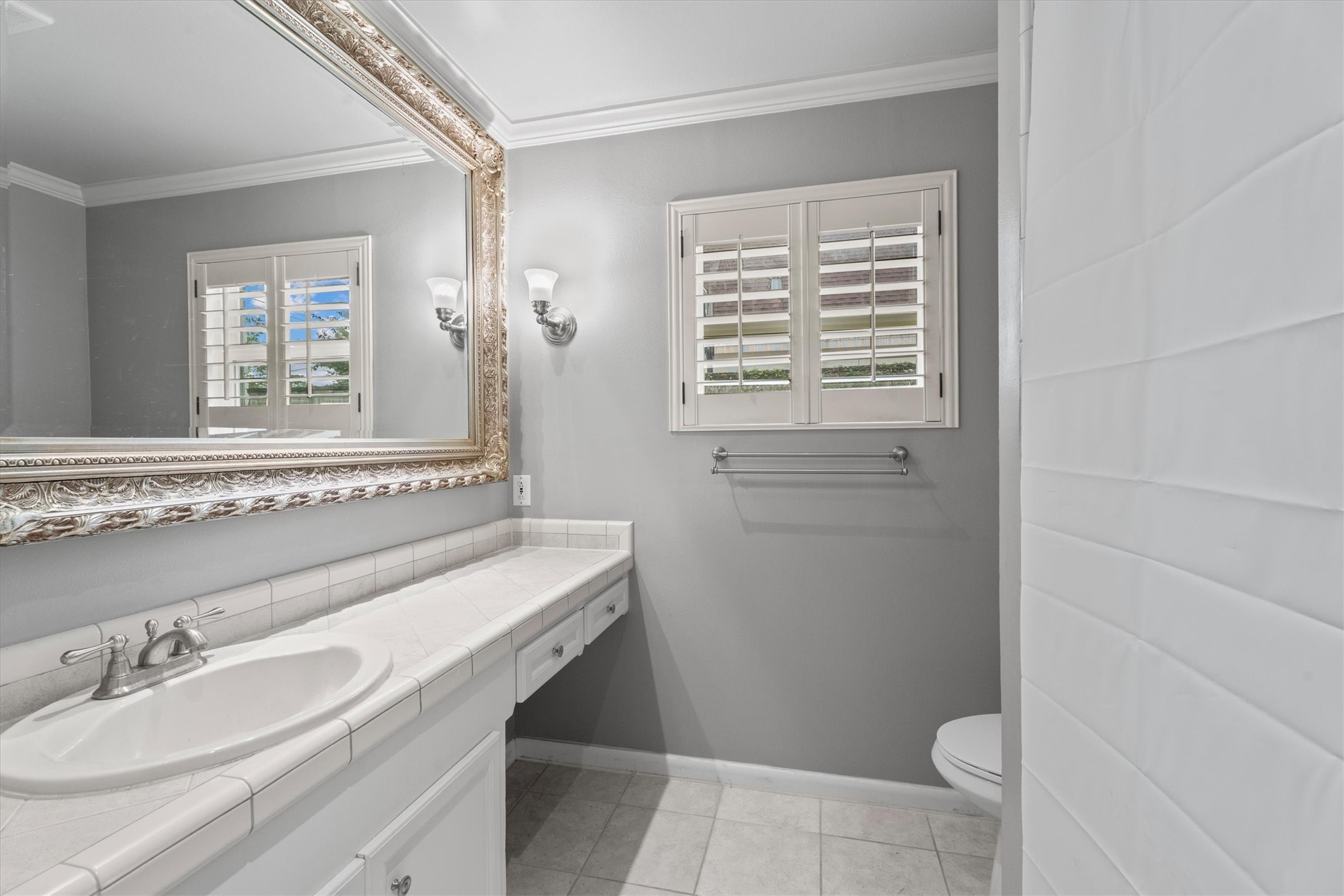 1328 Bingle Road Houston, TX 77055 - Photo 30 of 48