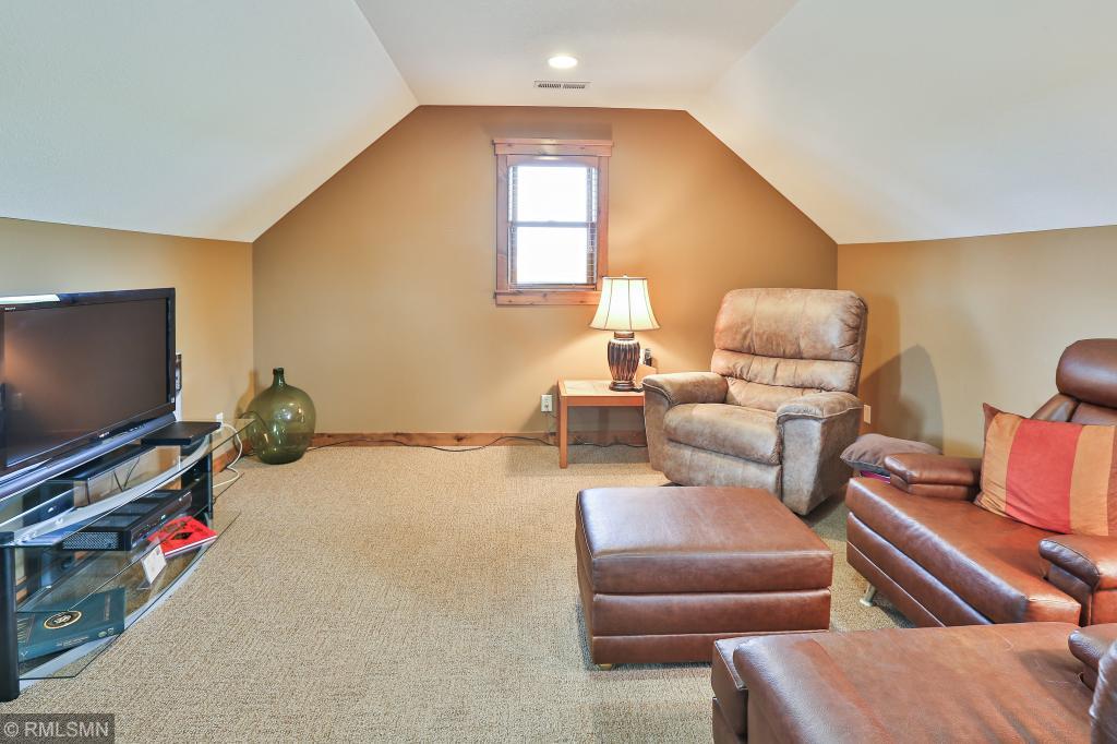 838 Riley Lane Hudson, WI 54016 - Photo 18 of 27 Gallery Image 18