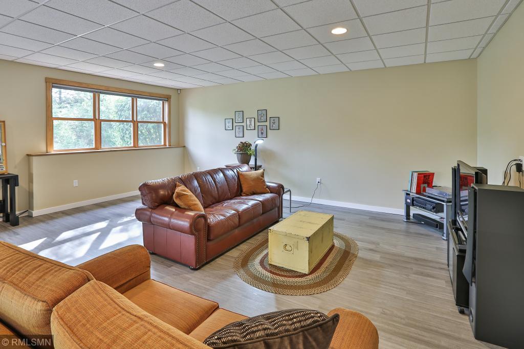 838 Riley Lane Hudson, WI 54016 - Photo 19 of 27 Gallery Image 19