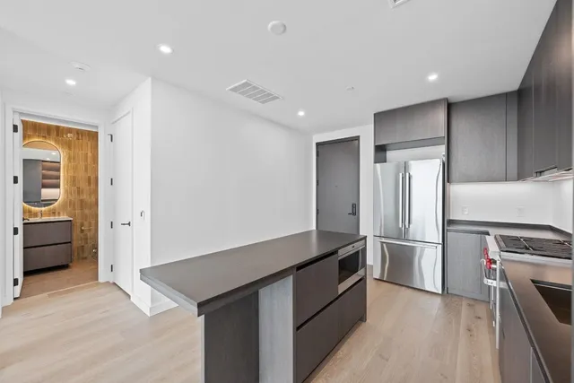 $5,000 | 610 Davis Street, Unit 4605, Austin, TX 78701