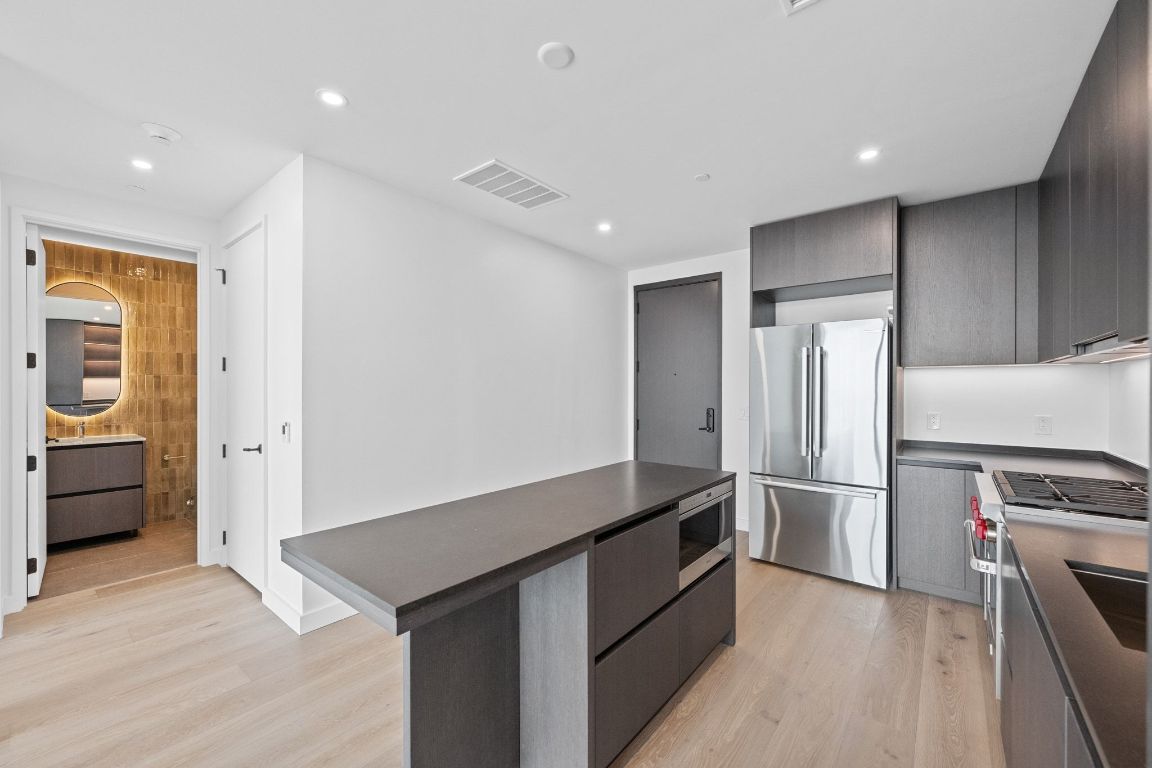 610 Davis Street, Unit 4605 Austin, TX 78701 - Photo 13 of 31