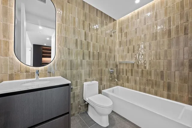 $5,000 | 610 Davis Street, Unit 4605, Austin, TX 78701