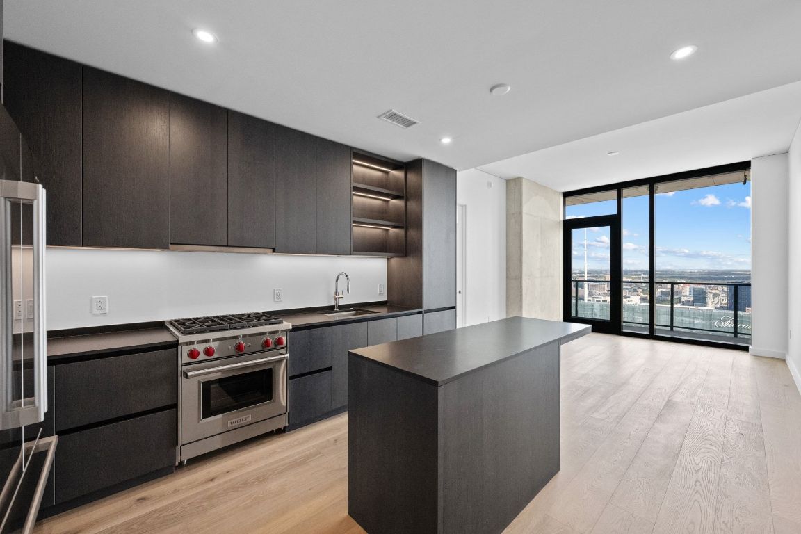 610 Davis Street, Unit 4605 Austin, TX 78701 - Photo 10 of 31