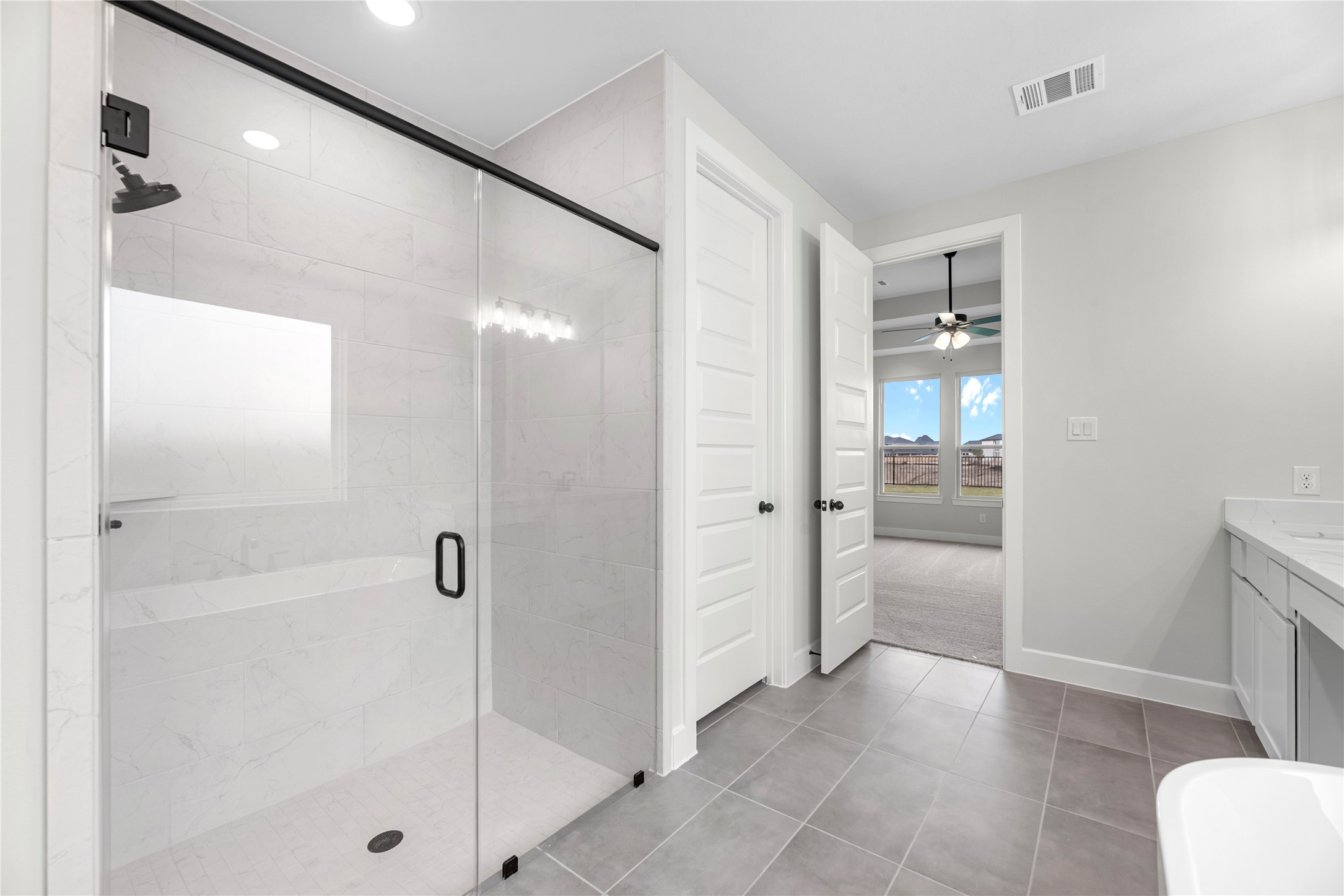 414 Sunlight Rise Road Richmond, TX 77406 - Photo 12 of 30 Representative image. Features, selections and colors may vary.