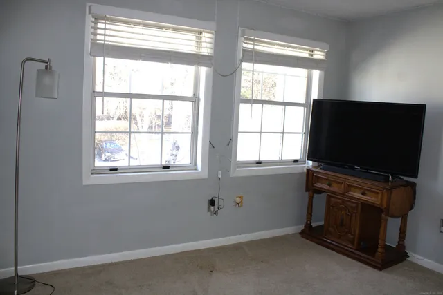 $1,995 | 607 Spring Meadow Road, Unit 607, South Windsor, CT 06074