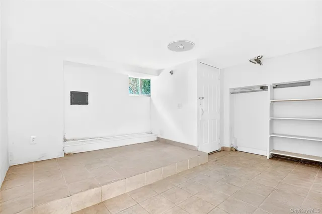 $1,400,000 | 6015 Independence Avenue | North Riverdale