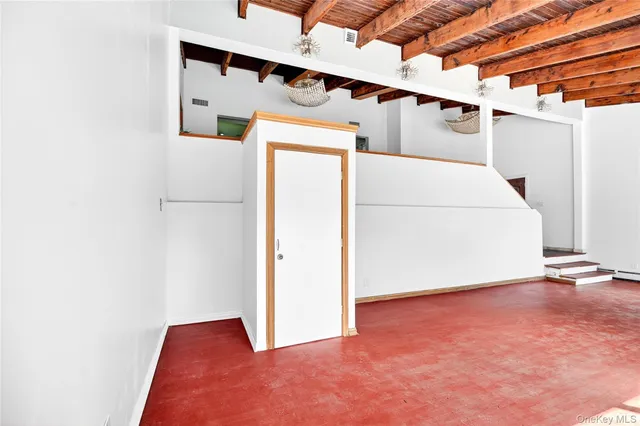 $1,400,000 | 6015 Independence Avenue | North Riverdale