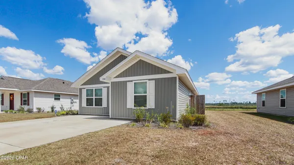 $1,950 | Undisclosed Address, Panama City, FL 32404