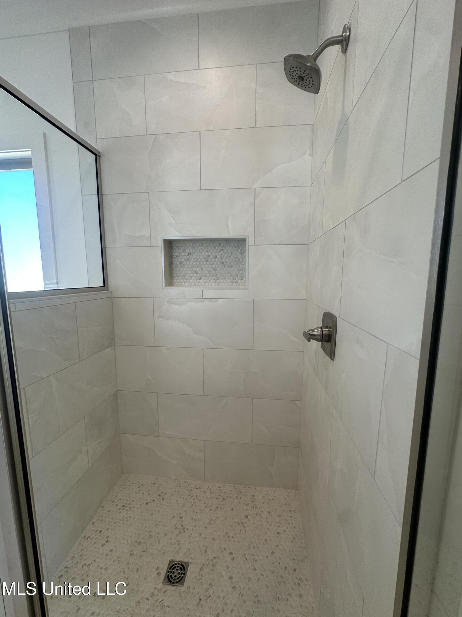 444 Aurora Circle Canton, MS 39046 - Photo 13 of 21 IMG_8573