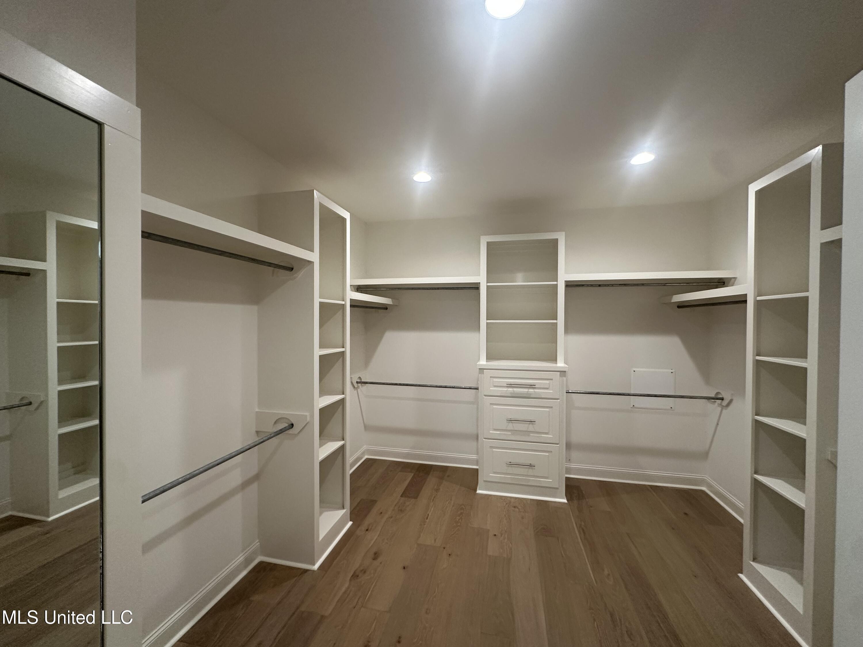 444 Aurora Circle Canton, MS 39046 - Photo 14 of 21 IMG_8574